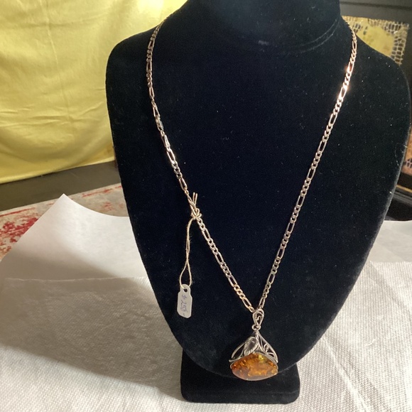 AMBER NECKLACE  ORNATE. Lovely chain. CALA DESIGN TOO ARTIST MADE - Picture 1 of 11